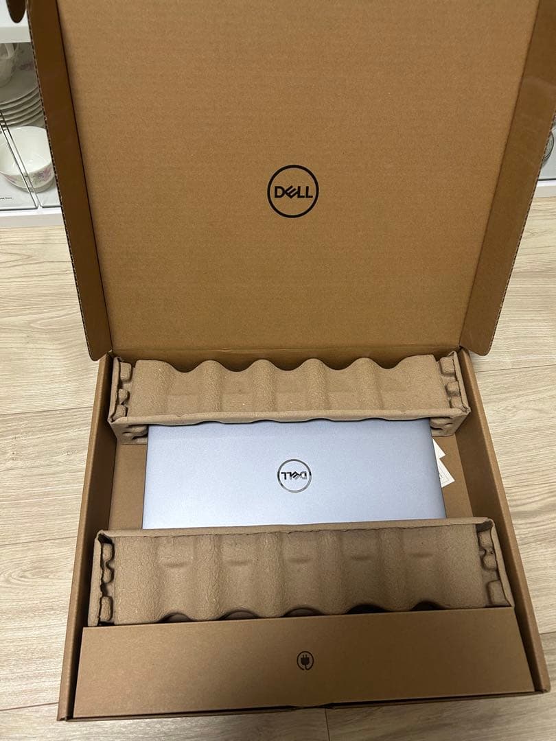 Windowsノート本体 Inspiron 14 5445 Ryzen7 8840HS 1TB 16GB