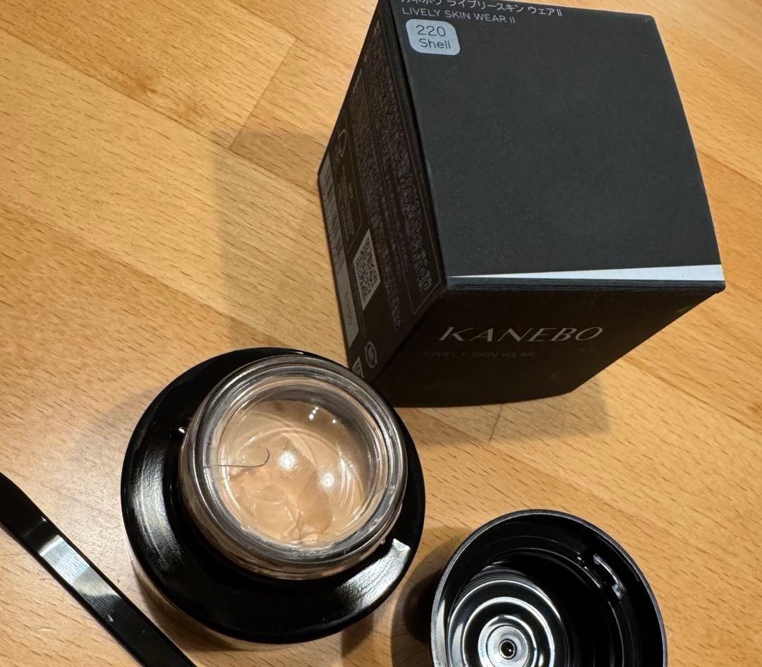 kanebo ライブリースキンウェアII 220 クリームファンデ