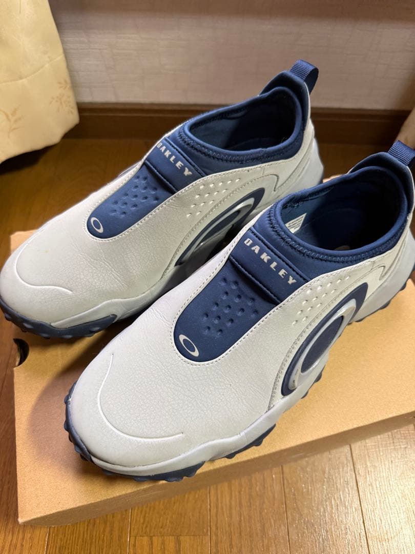 OAKLEY EDGE ICON ゴルフシューズ