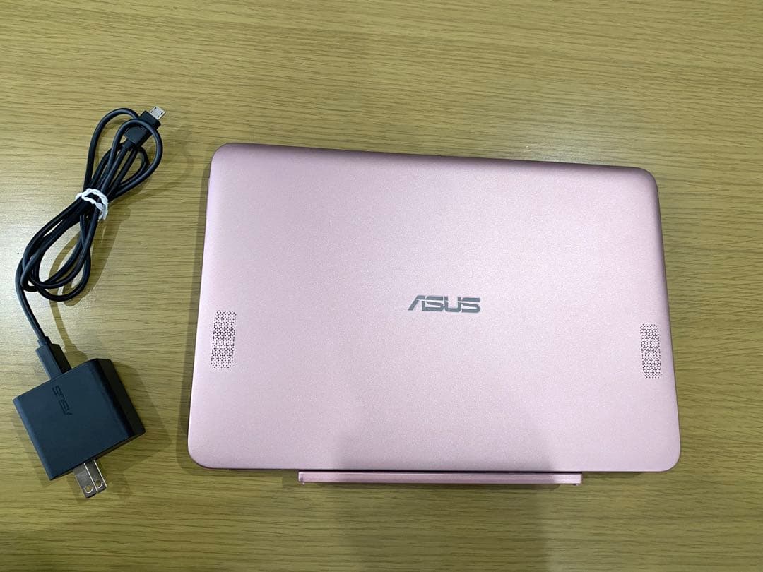 美品★お得！ASUS TransBook T101HA、モバイルバッテリーPC用