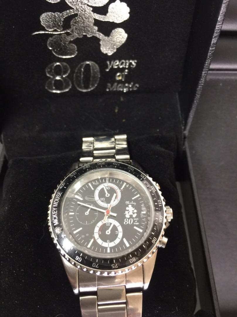 【希少】80周年記念　ディズニー　腕時計　電池交換済　スワロフスキー　ブラック