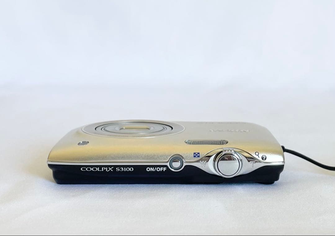 デジタルカメラ momo