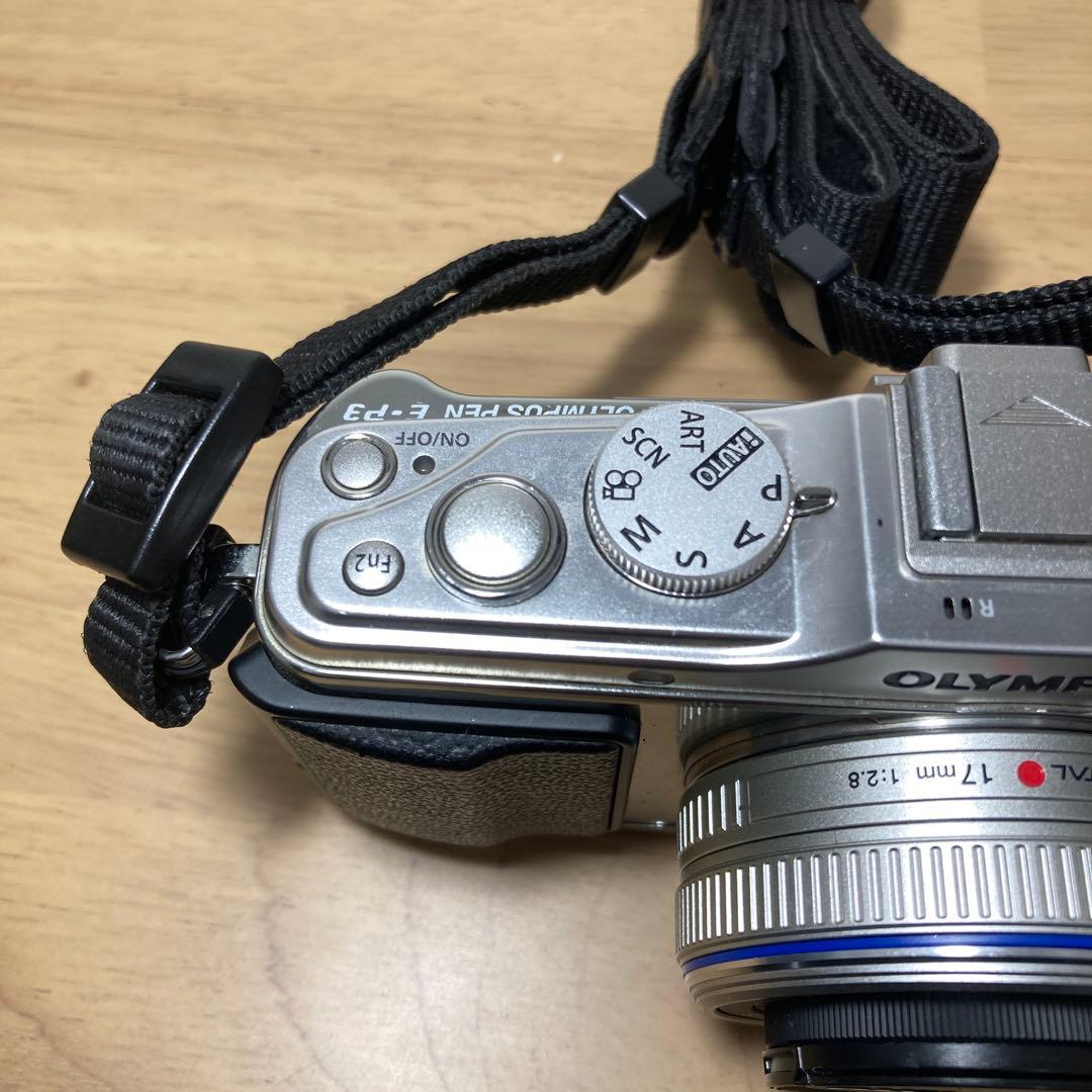 OLYMPUS PEN E-P3 ツインレンズキット シルバー 付属品あり