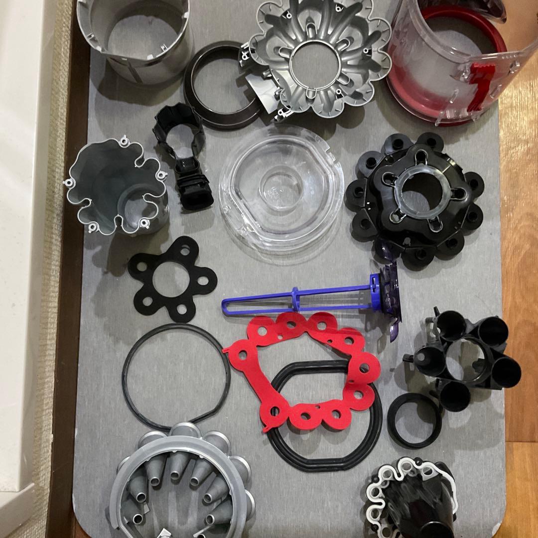 38『分解洗浄済み』動作確認済　ダイソンDyson V8　SV10 sv37