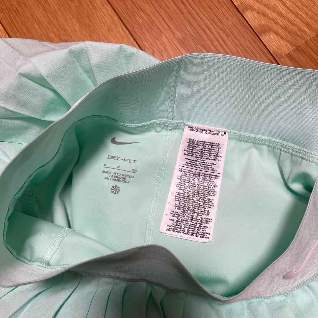 Nike プリーツスカート ミントグリーン　テニススコート