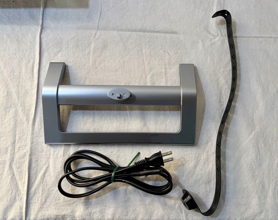 ③【動作品】東芝 24V34 24型 液晶テレビ 2022年　欠品あり