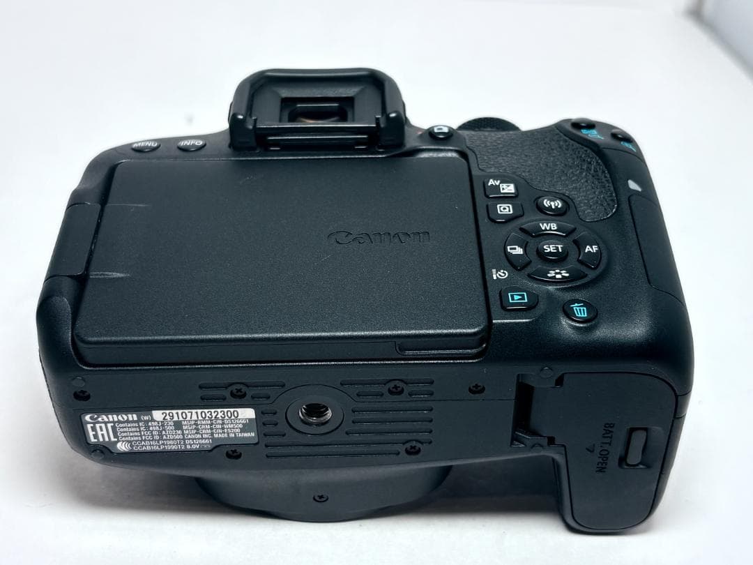 極上品 キヤノン EOS Kiss X9i ボディ