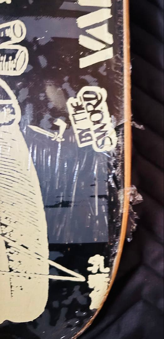 Mike Vallely ByTheSword スケートボード デッキ 8.0