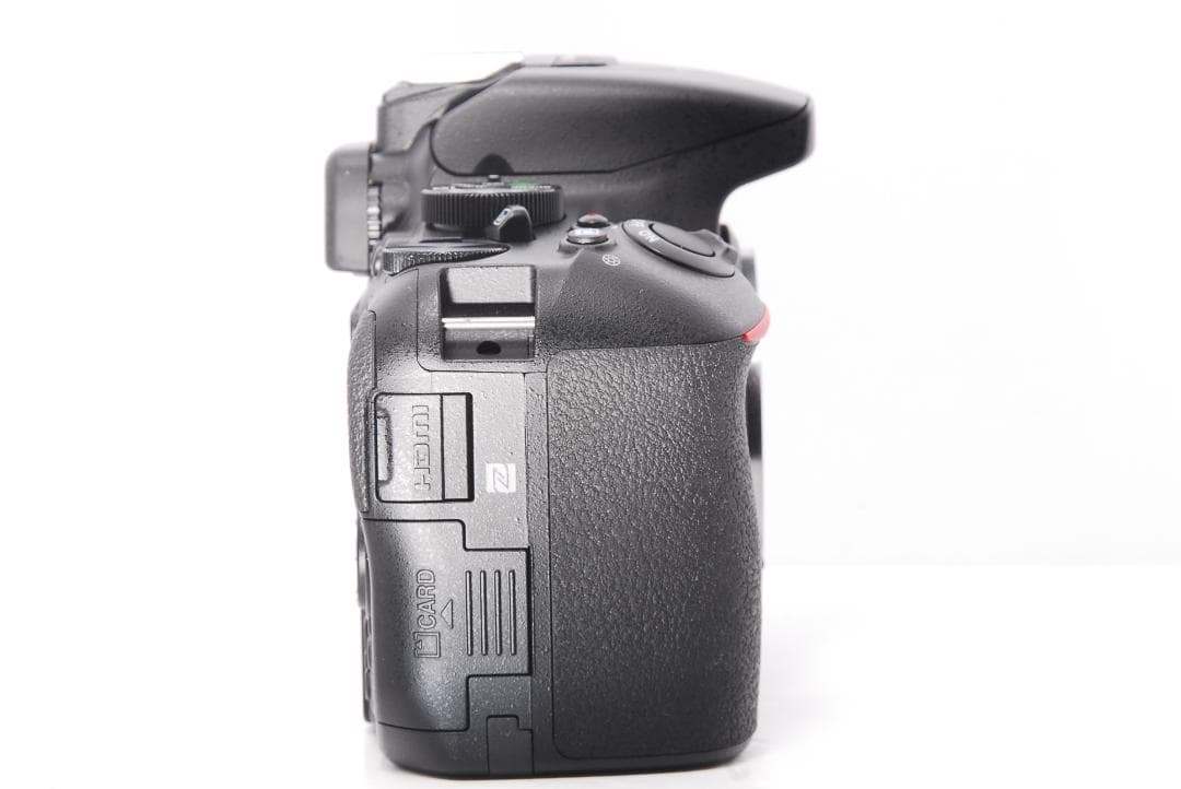 ✨Bluetooth搭載機 ショット数極少✨Nikon D5600 レンズセット