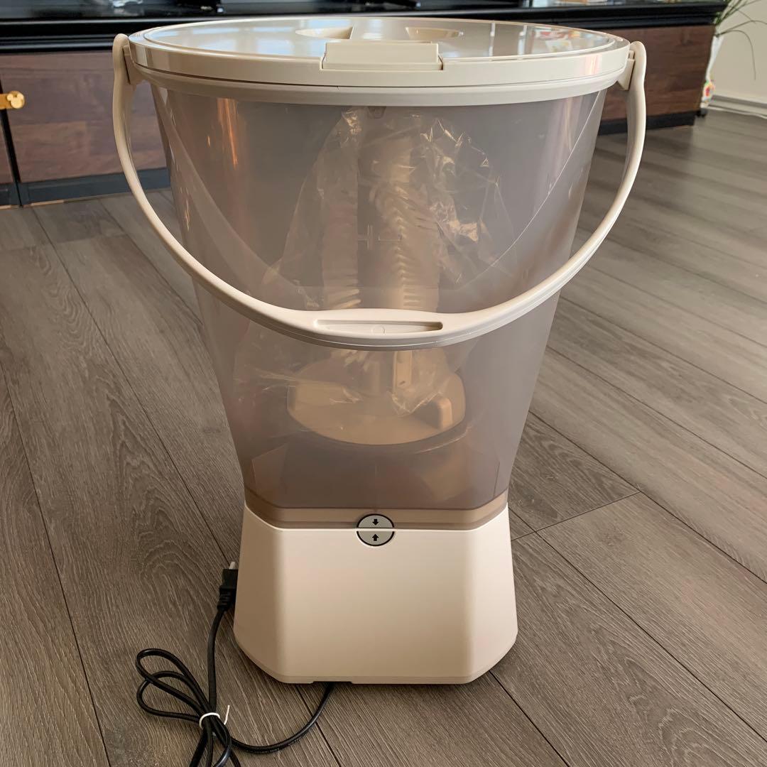 ブラッシュボーイ ハンディ洗濯機 2024年製