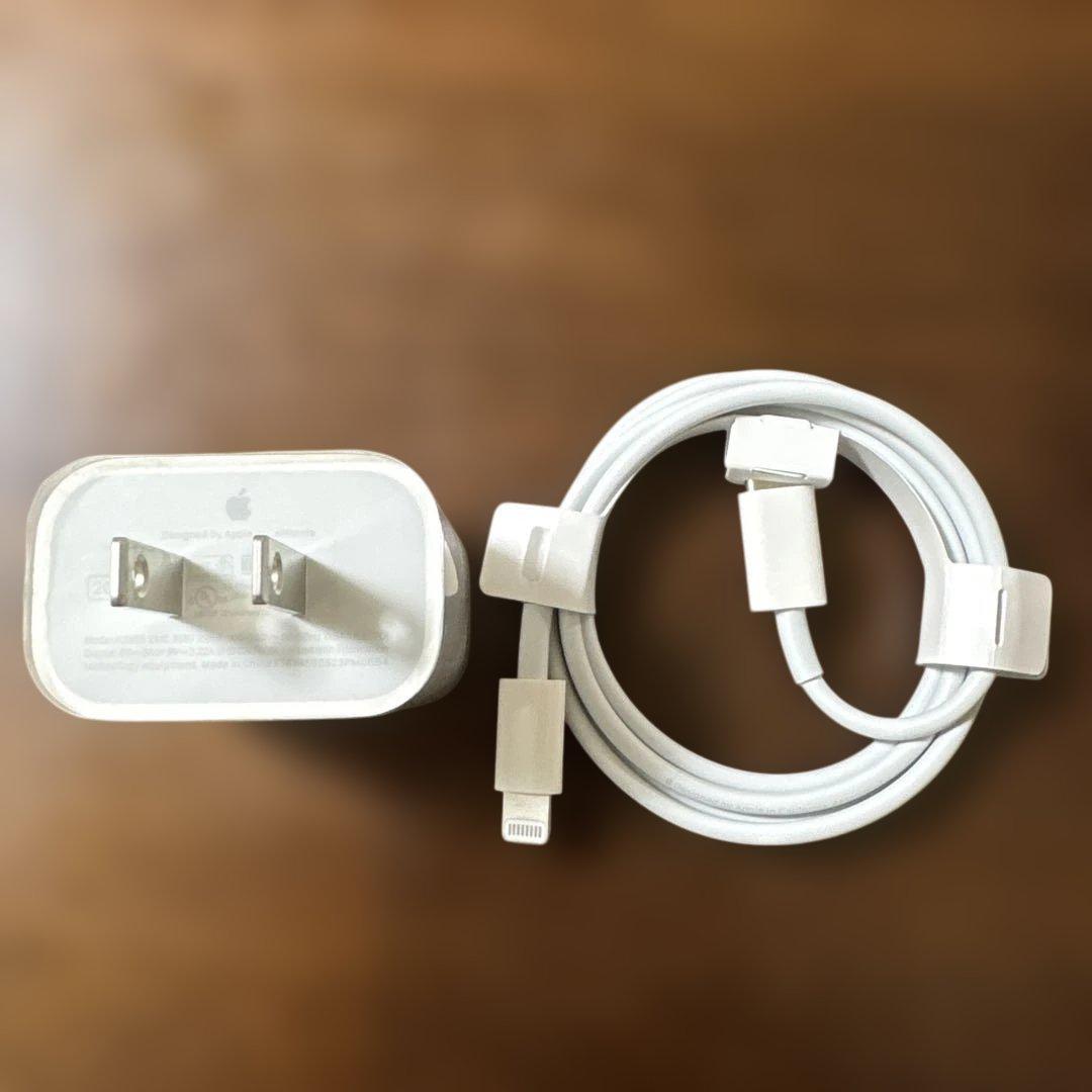 iphone8 純正高速充電付き　画面割れなし　動作確認済み　64gb 白