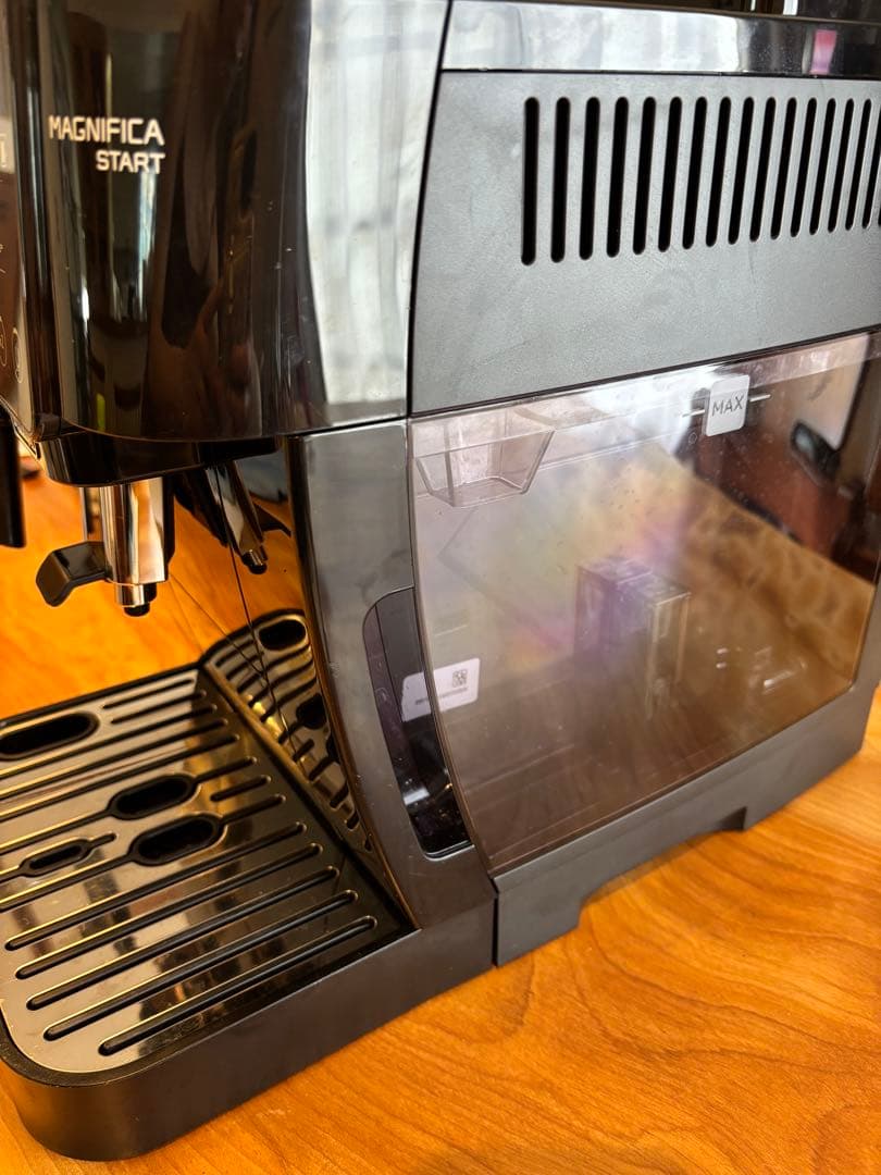 美品 デロンギ マグニフィカ スタート ECAM22020B