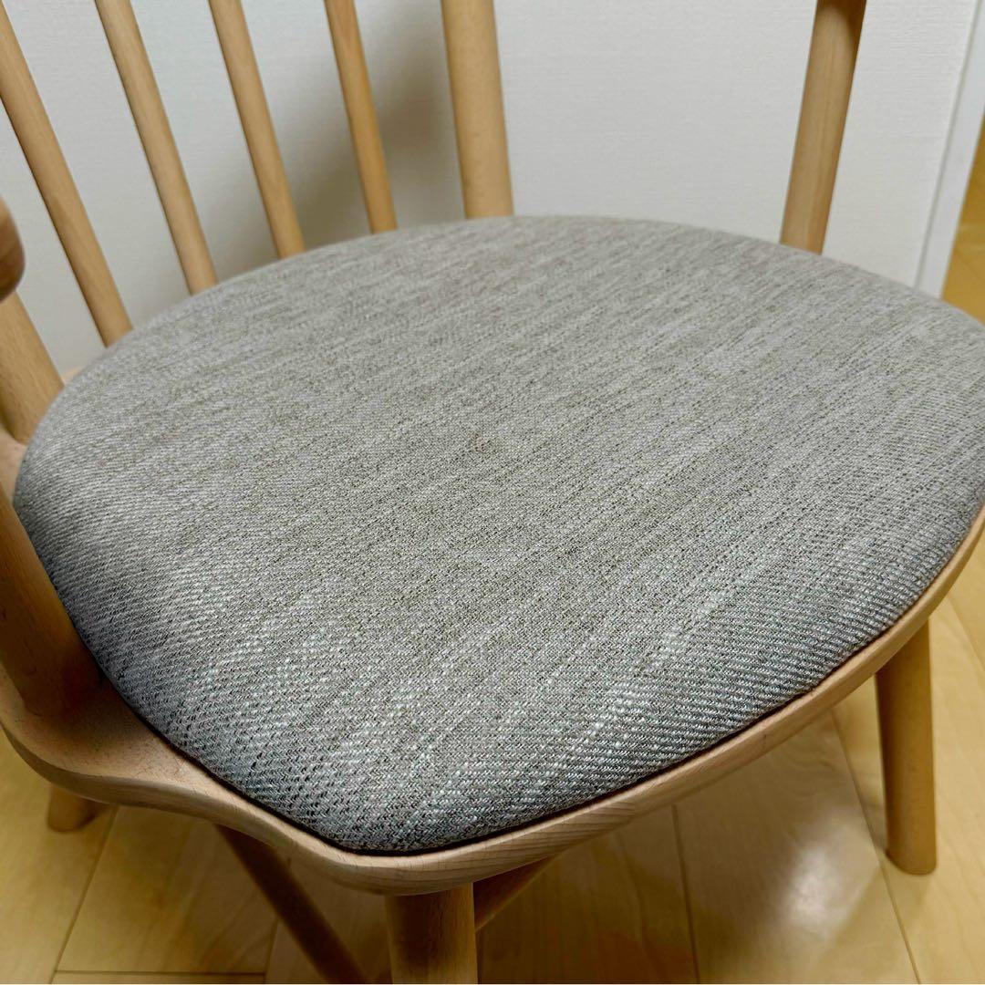 【美品】ニトリ無垢材 ダイニングチェア Nコレクション肘付き椅子 定価2.5万円