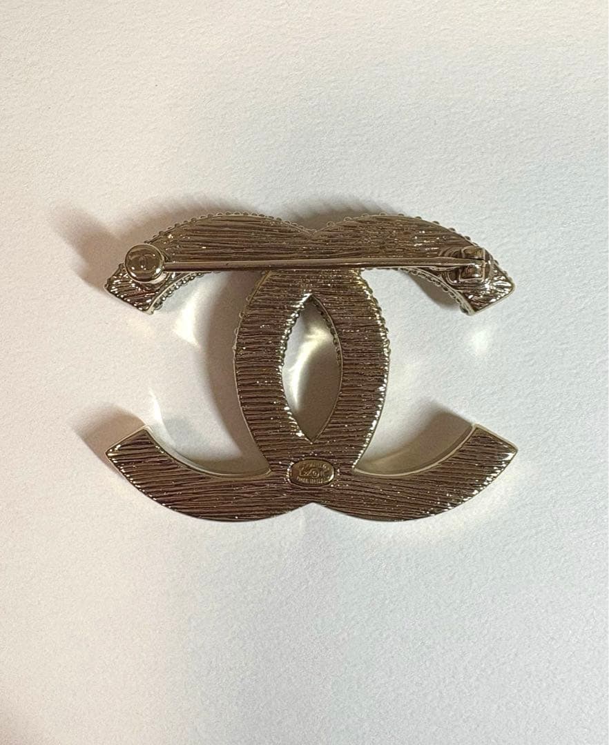 CHANEL ゴールド ブローチ ココマーク　ロゴ　ラインストーン
