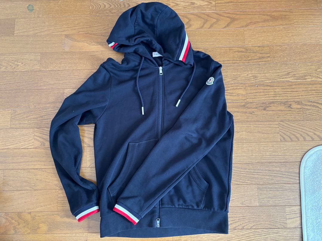 MONCLER フード付きパーカー