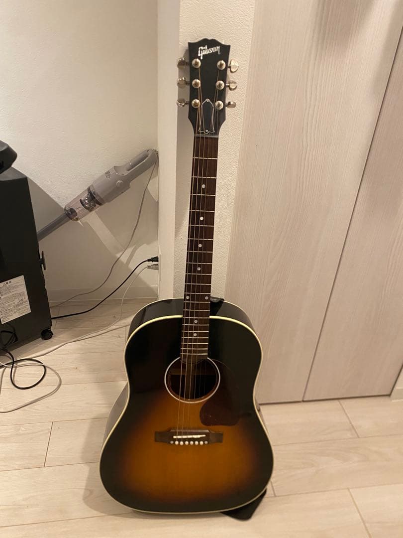 Gibson J-45 standard エレアコ