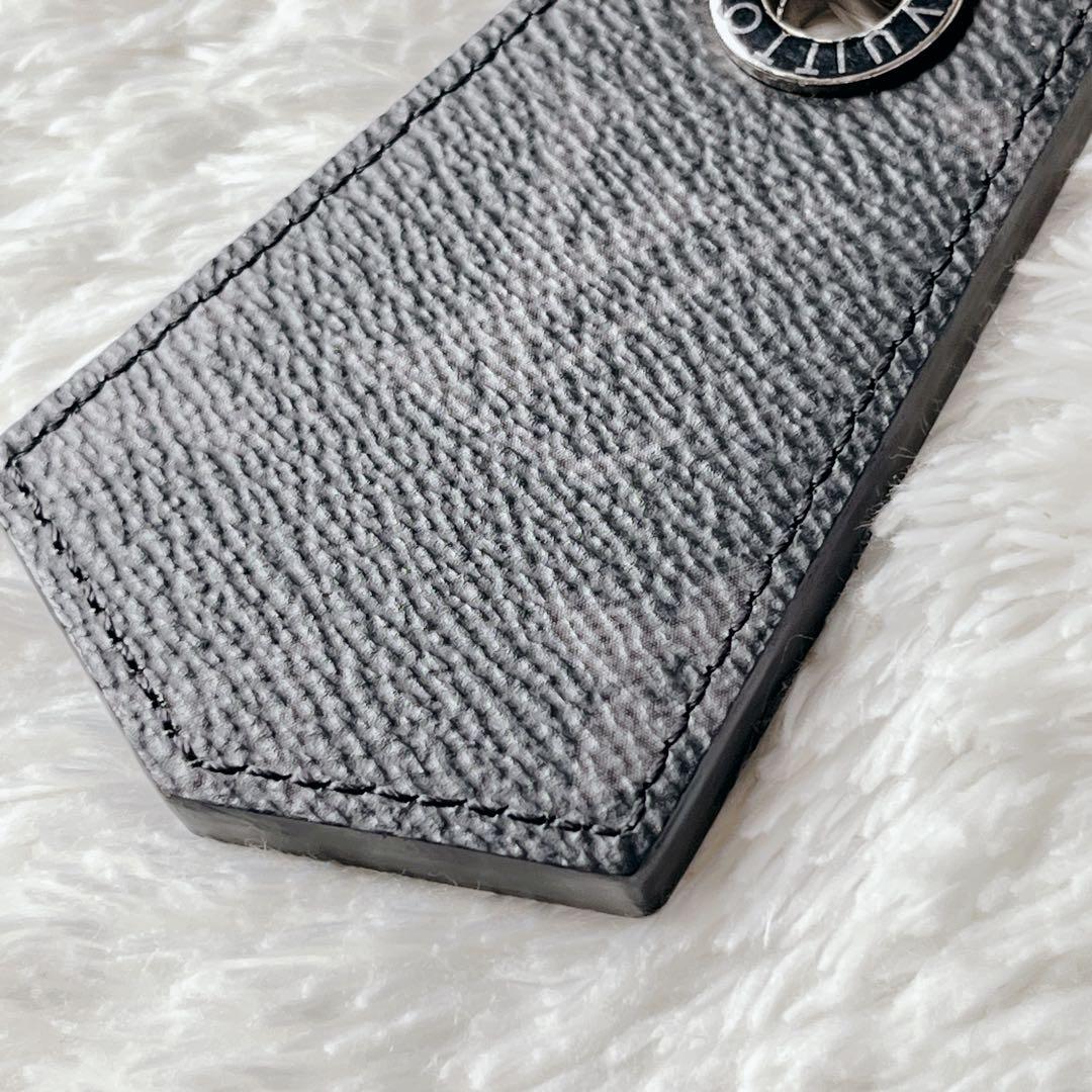 【美品】 ルイヴィトン キーホルダー 黒 モノグラム エクリプス アンシャッペ