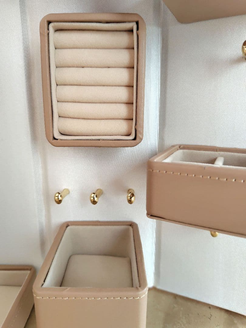 新品同様☆LAZY SUSAN レイジースーザン✨ジュエリーボックス♥フラワー