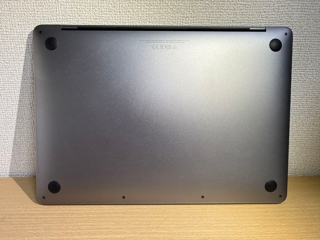 MacBookPro M2 8GB 13インチ　充電回数19回　美品