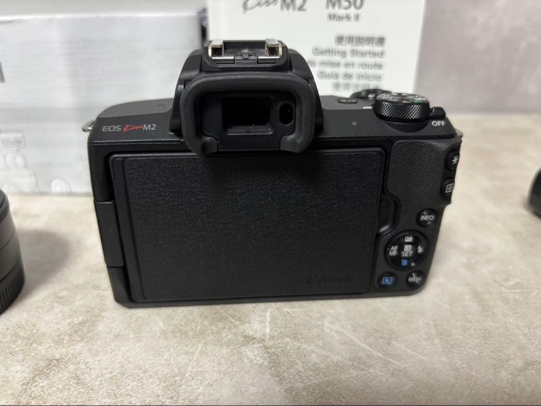 Canon EOS M2 ミラーレスカメラ　レンズキット　ミラーレス一眼