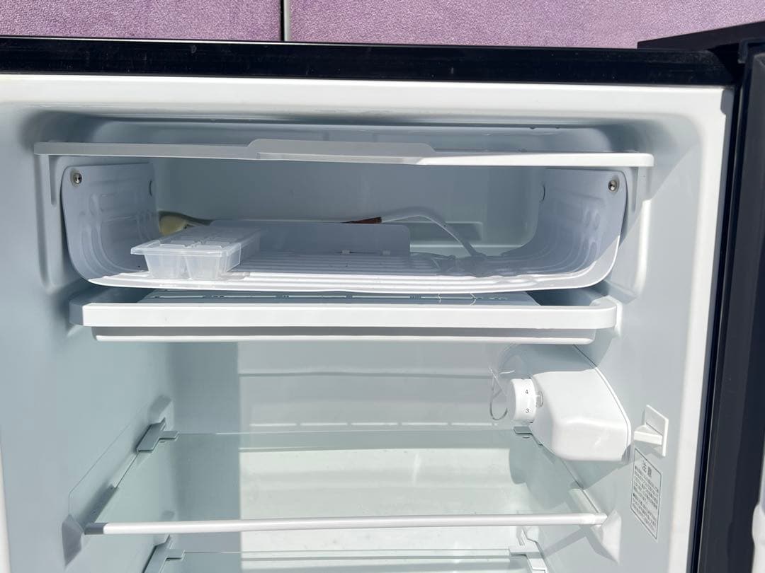 IRIS OHYAMA ノンフロン冷蔵庫IRJD-9A-B 2023年