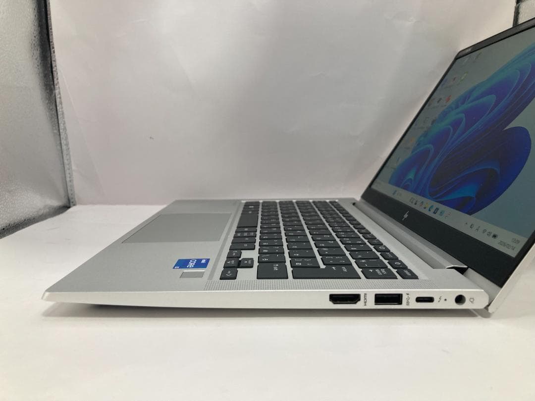 2024年製 爆速i5-1335U 16GB 新品SSD512GB Office