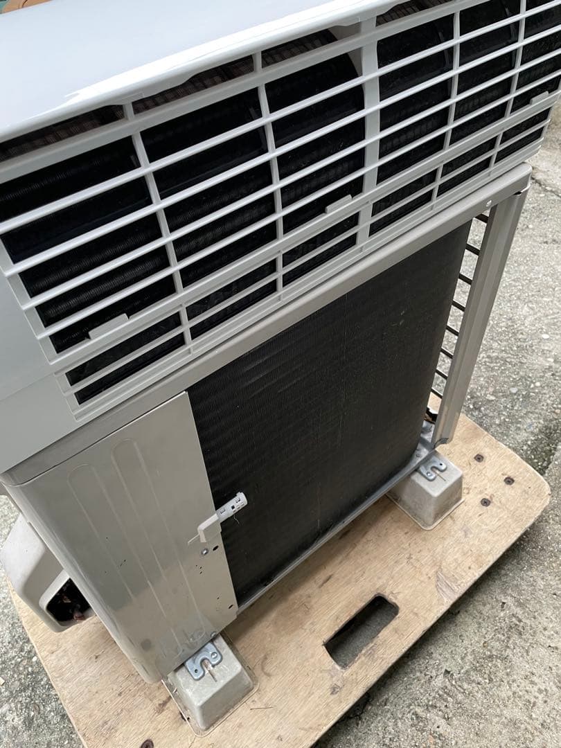 割と綺麗　SHARP 6畳用　プラズマクラスターエアコン　AY-N22TD