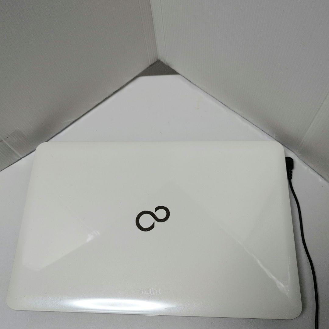 ノートパソコンSSDカメラ付き