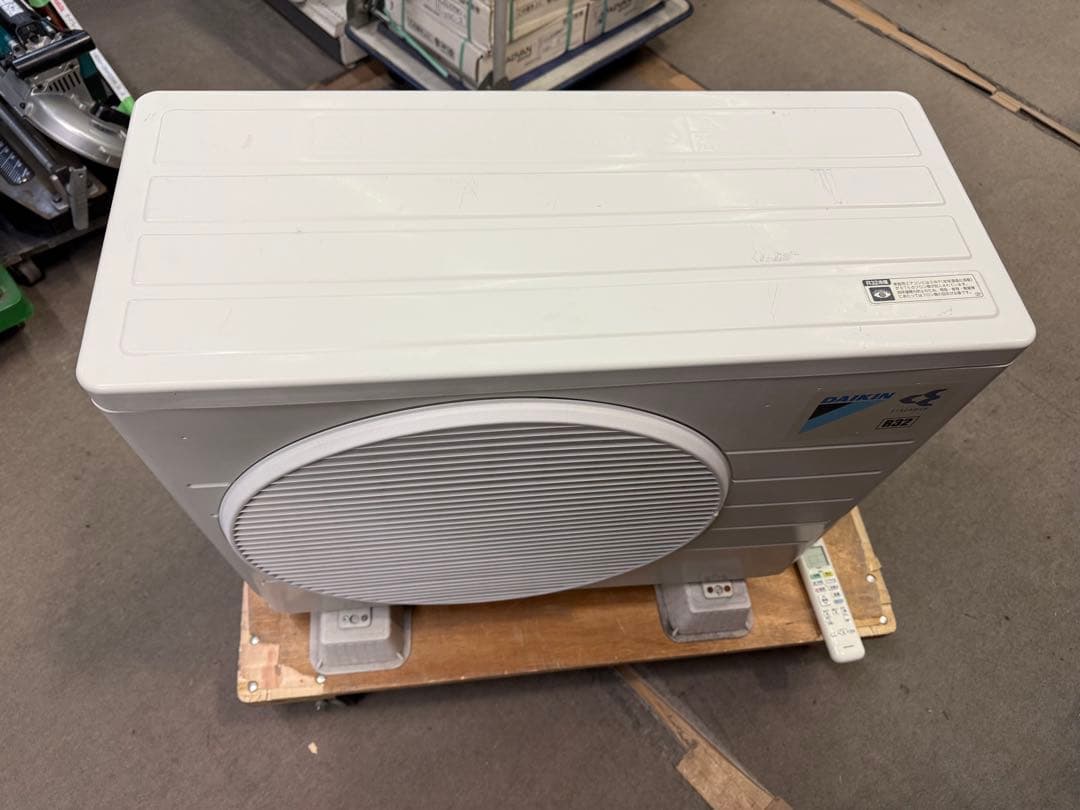 引き取りのみDAIKIN ルームエアコン 6畳用 AN22UES-W 格安 Ｊ
