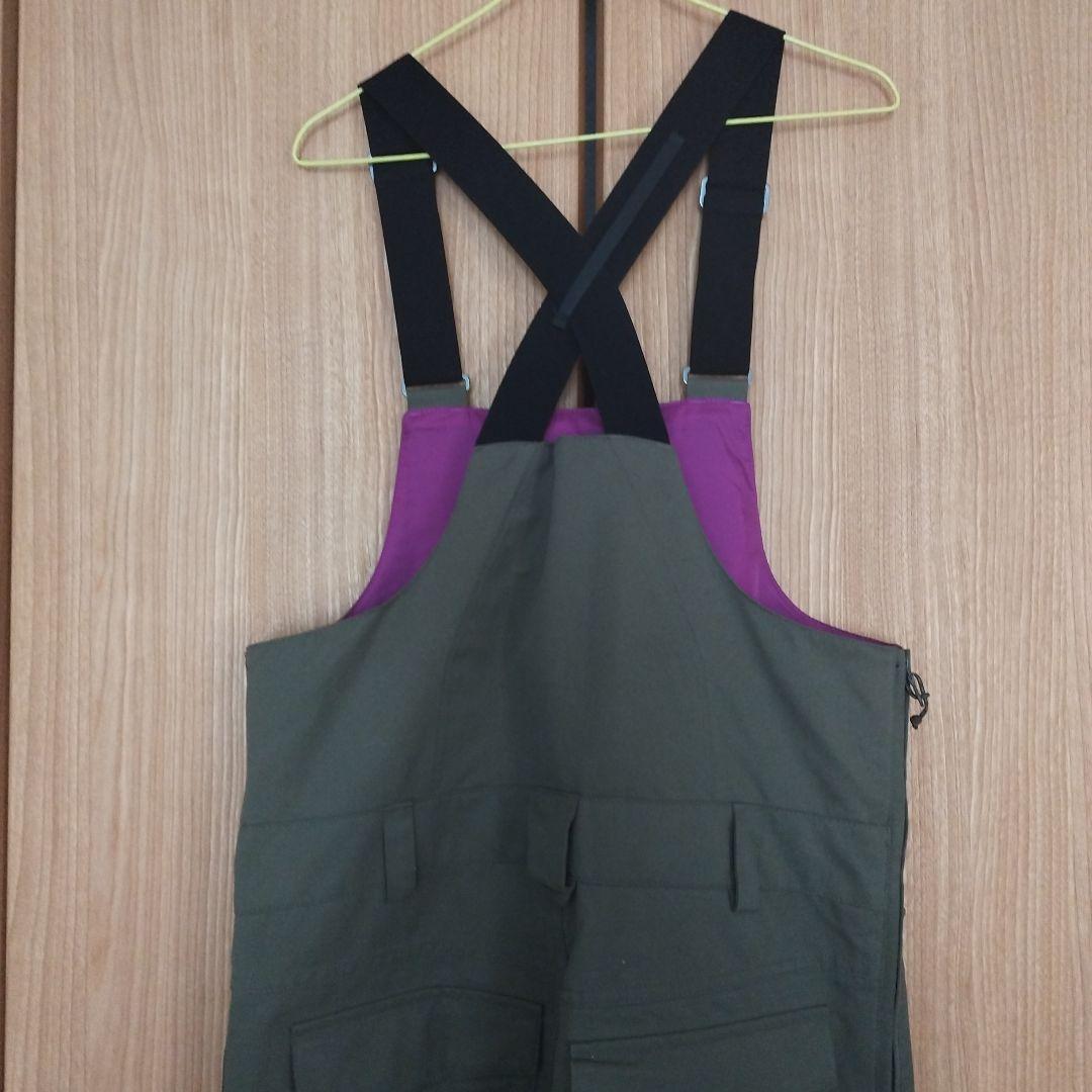 BURTONオリーブグリーン ビブパンツ 男性用