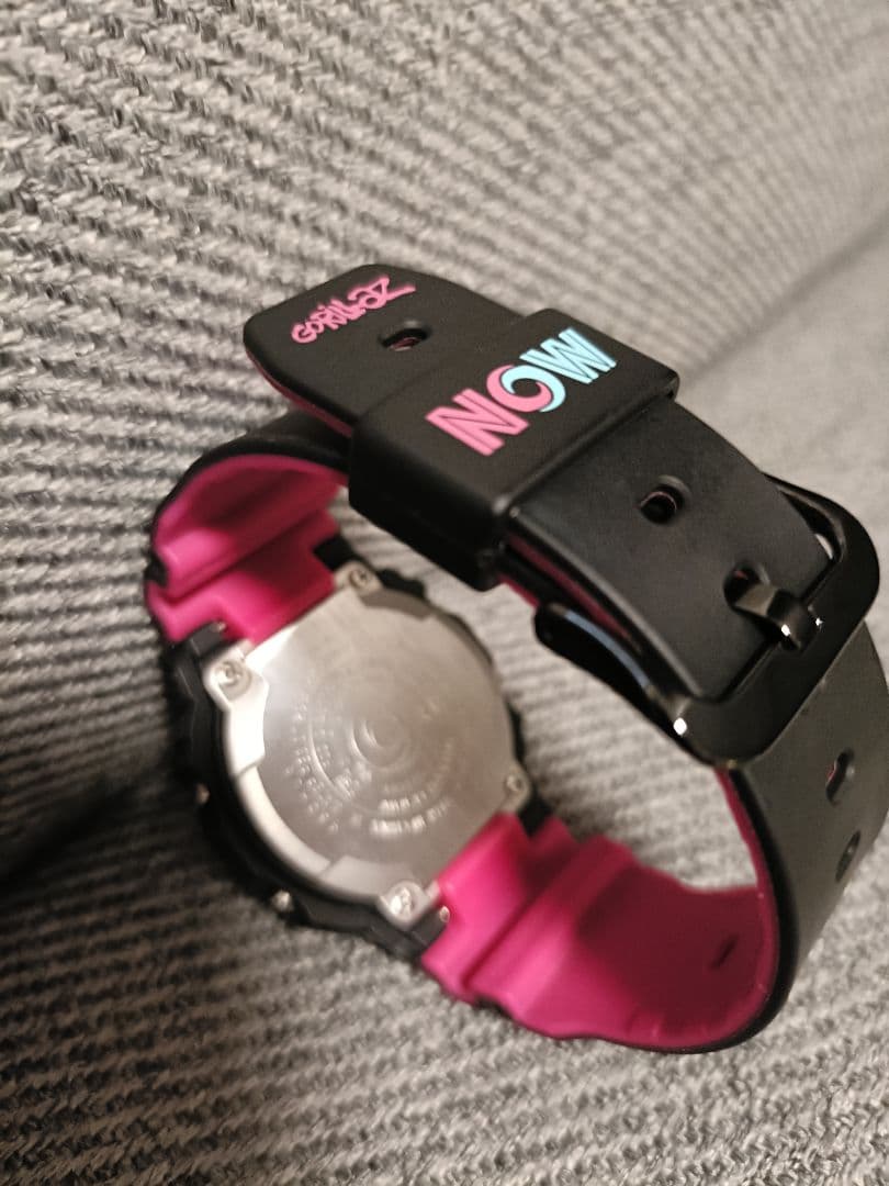 G-SHOCK デジタル腕時計 GORILLAZコラボ　ブラック/ピンク/ブルー