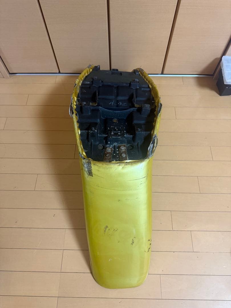 ゼファー400三段シート