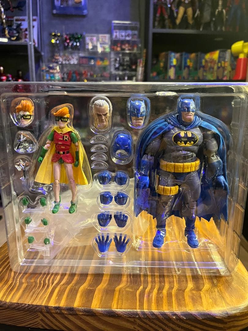 マフェックス MAFEX BATMAN BLUE Ver. ＆ Robin