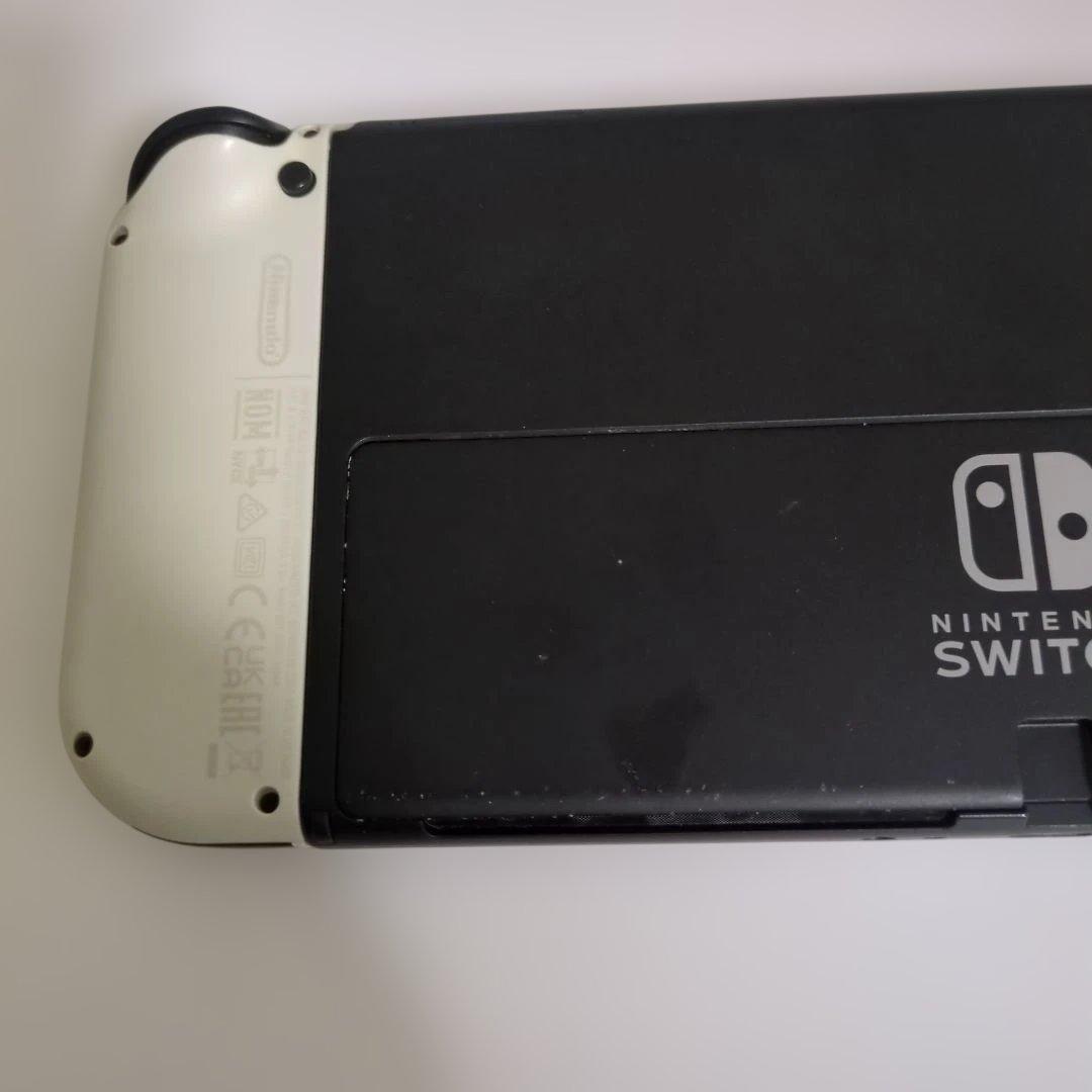 Nintendo Switch 本体 ホワイト/ブラック ジョイコン付き