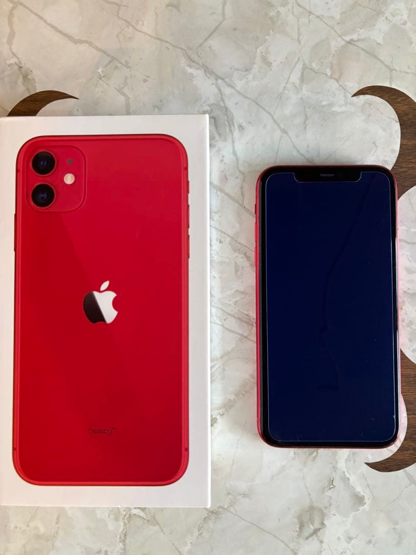 【美品】Apple iPhone 11 (PRODUCT)RED 64 GB
