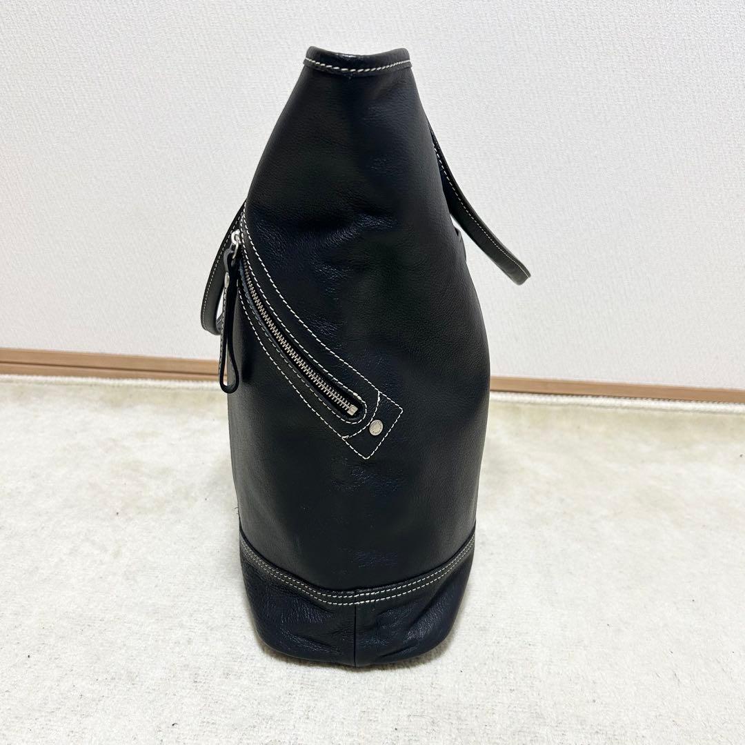 極美品　ロンシャン　オールレザートートバッグ　スタッズ　縦長　肩がけ　A4収納