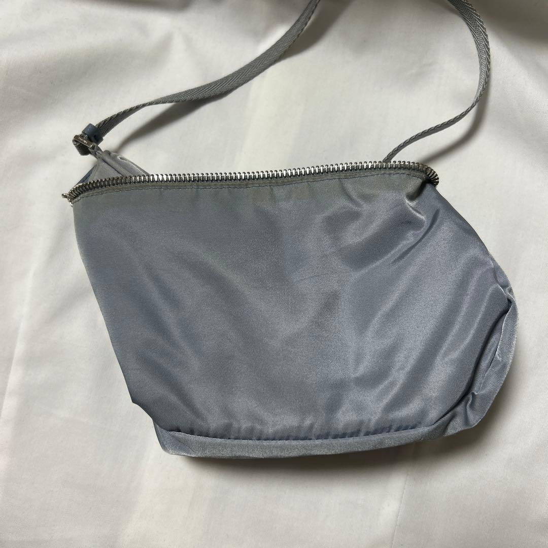 prada アクセサリーポーチ mv633 水色