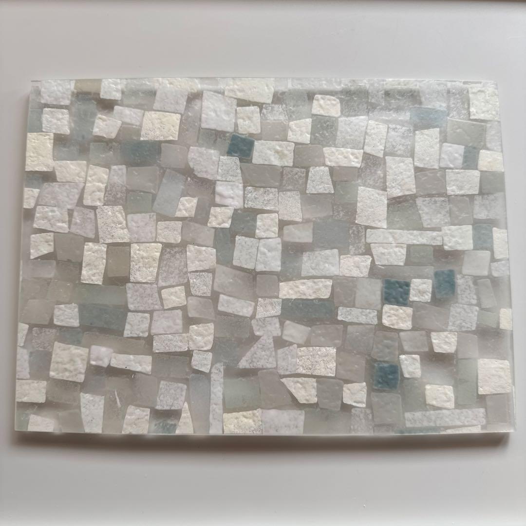 ガラス作家　八木麻子　ガラスプレート　モザイク