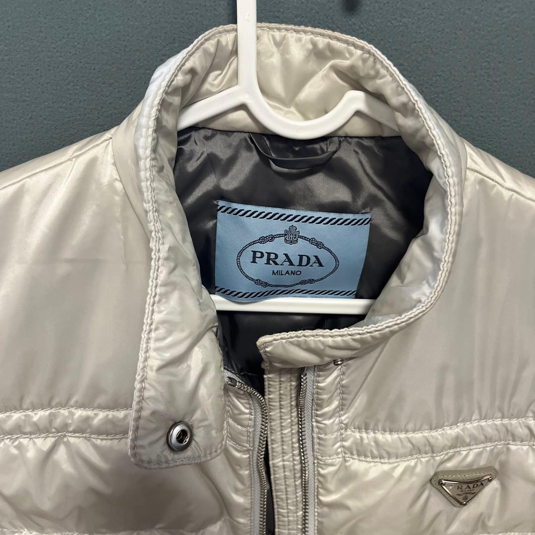 お正月セール✨　プラダ　ダウンベスト　38