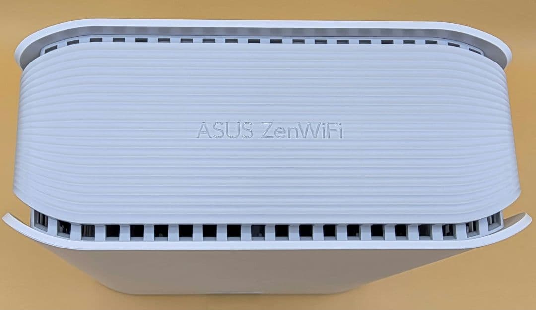 ASUS ZenWiFi RT-BE18000 Wi-Fi 7ルーター ①