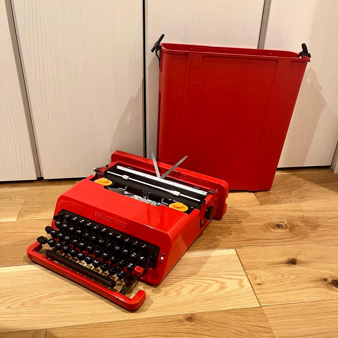 【バレンタイン】オリベッティ　タイプライターOlivetti Valentine