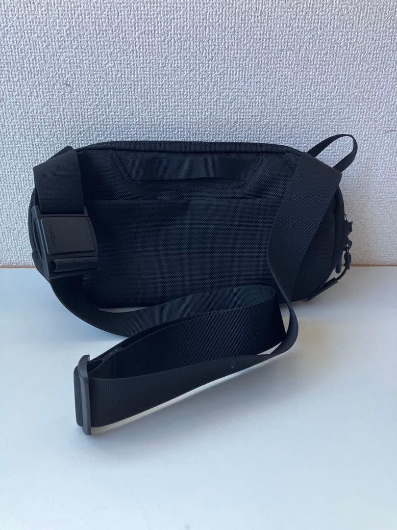 ＜Aer＞ DAY SLING 3L/スリングバッグ　【未使用品】