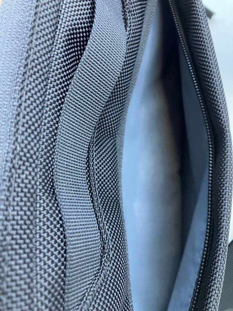 ＜Aer＞ DAY SLING 3L/スリングバッグ　【未使用品】