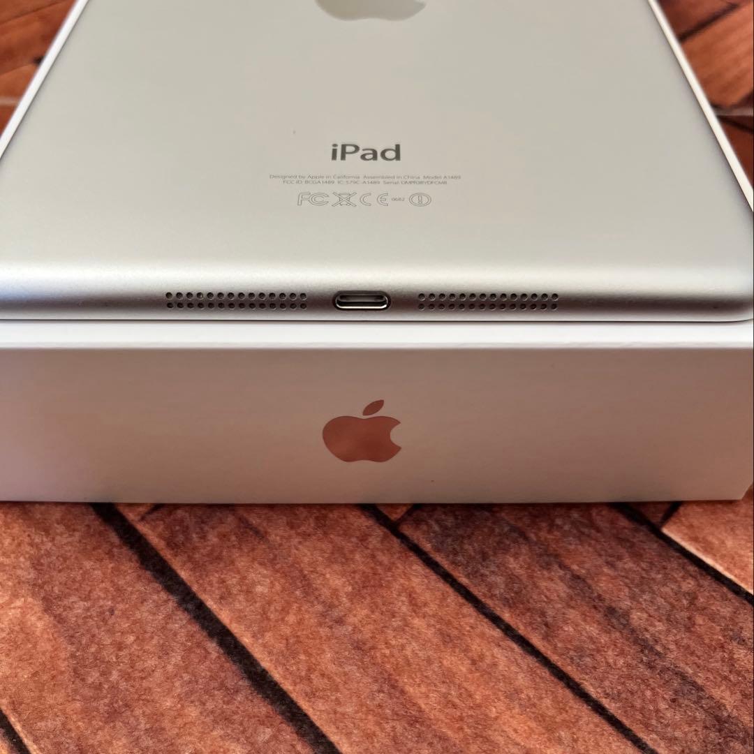 【美品】Apple iPad mini2 Wi-Fi 64GB