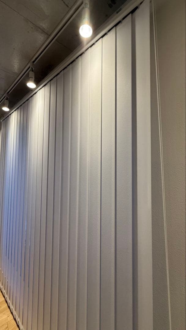 美品！ニトリ　バーチカルブラインド