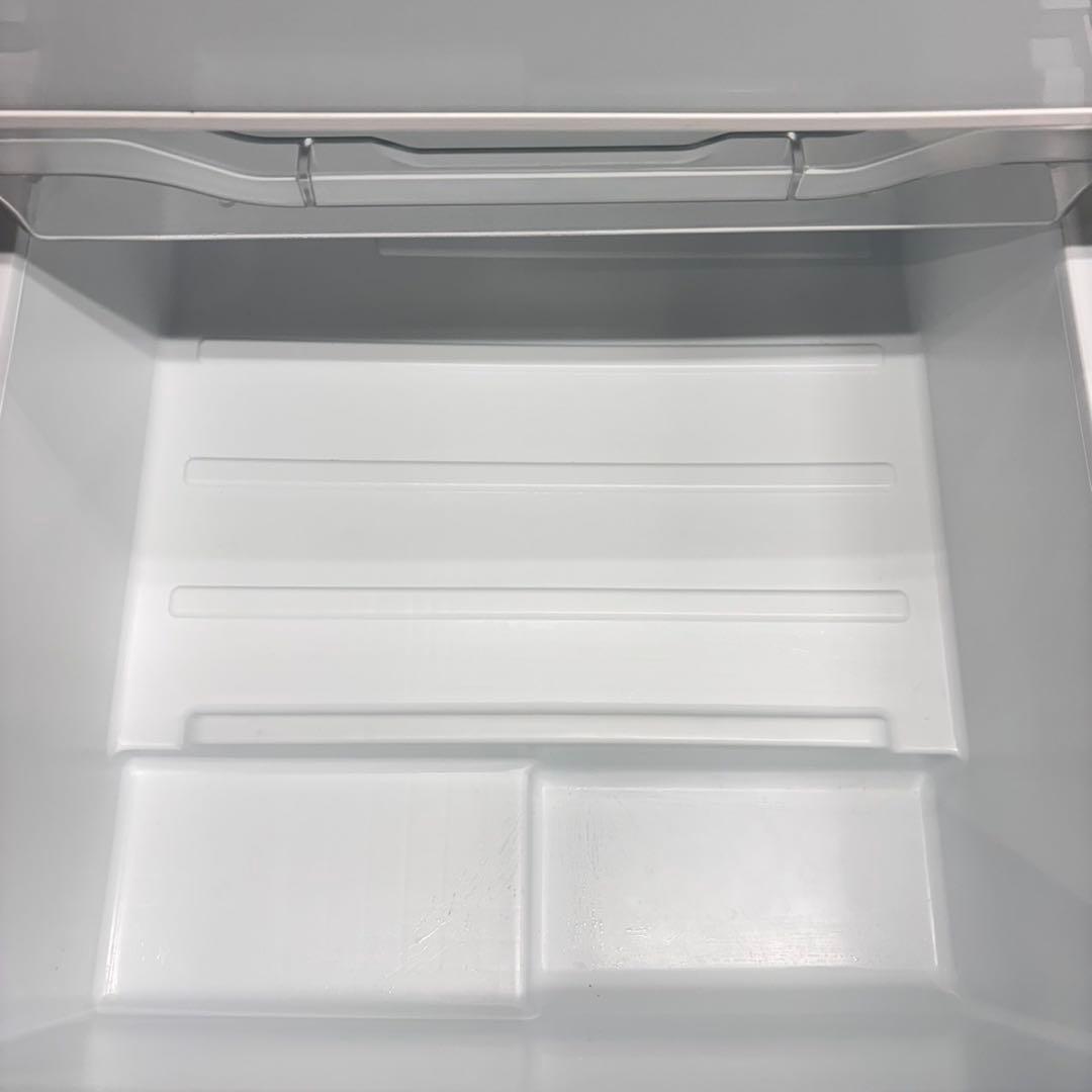 670 東芝大型冷蔵庫　400L強　小型　家庭用　自動製氷　ガラスパネル　右開き