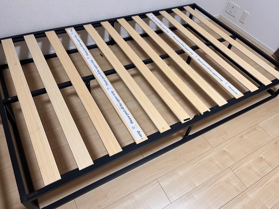 やまなん。セミダブルベッドのセット&ローテーブル