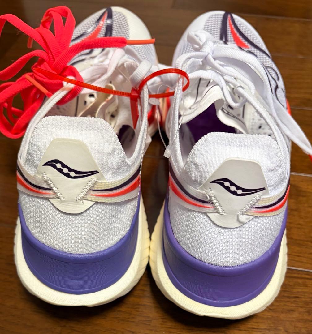 最終値下 未使用 Sauconyエンドルフィンエリート 26.5cm 替紐付
