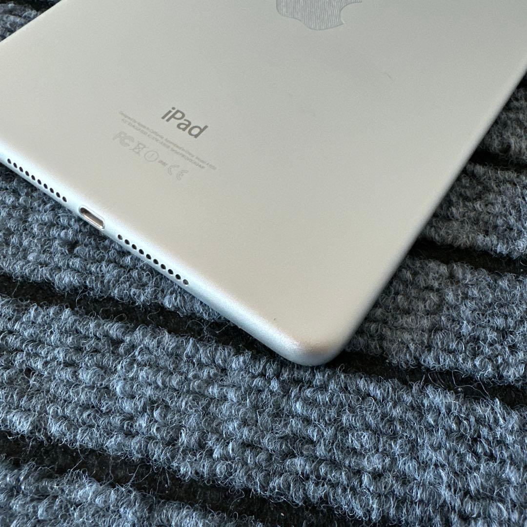 70【早い者勝ち】iPad mini4 第4世代 128GB Wi-Fi