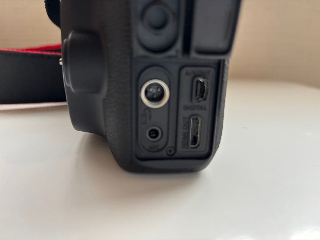 Canon EOS 6D デジタル一眼レフカメラ　本体